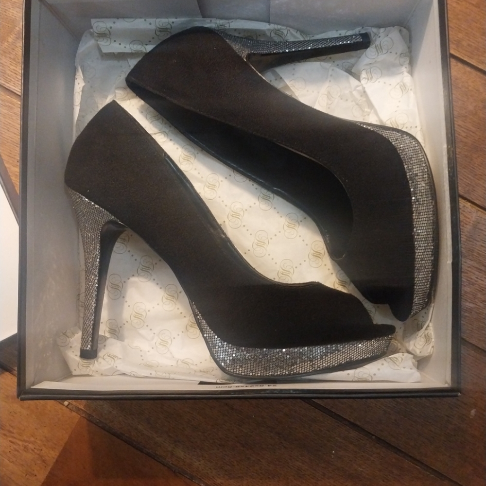 Womens Black Heels Size 8